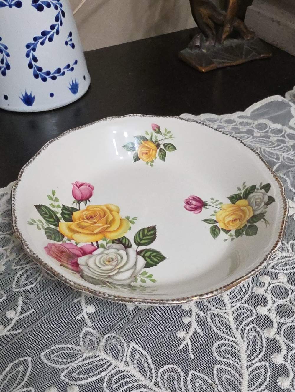 Vtg Floral Porcelain Dinnerware Bowl White w/ Yellow Rose Accents Staffordshire